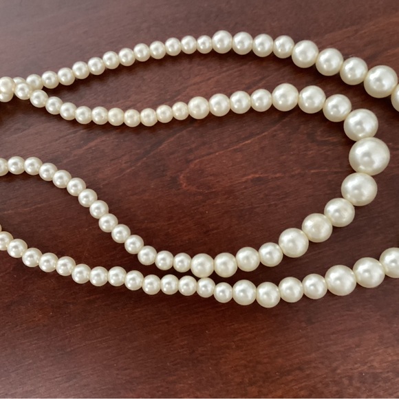 Pearls - Picture 5 of 9